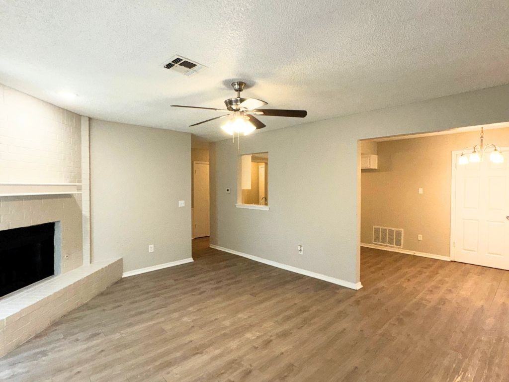 8741 Hillridge Dr - Photo 4 of 21