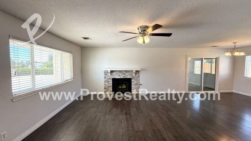 12591 Snapping Turtle Rd - Photo 3 of 19