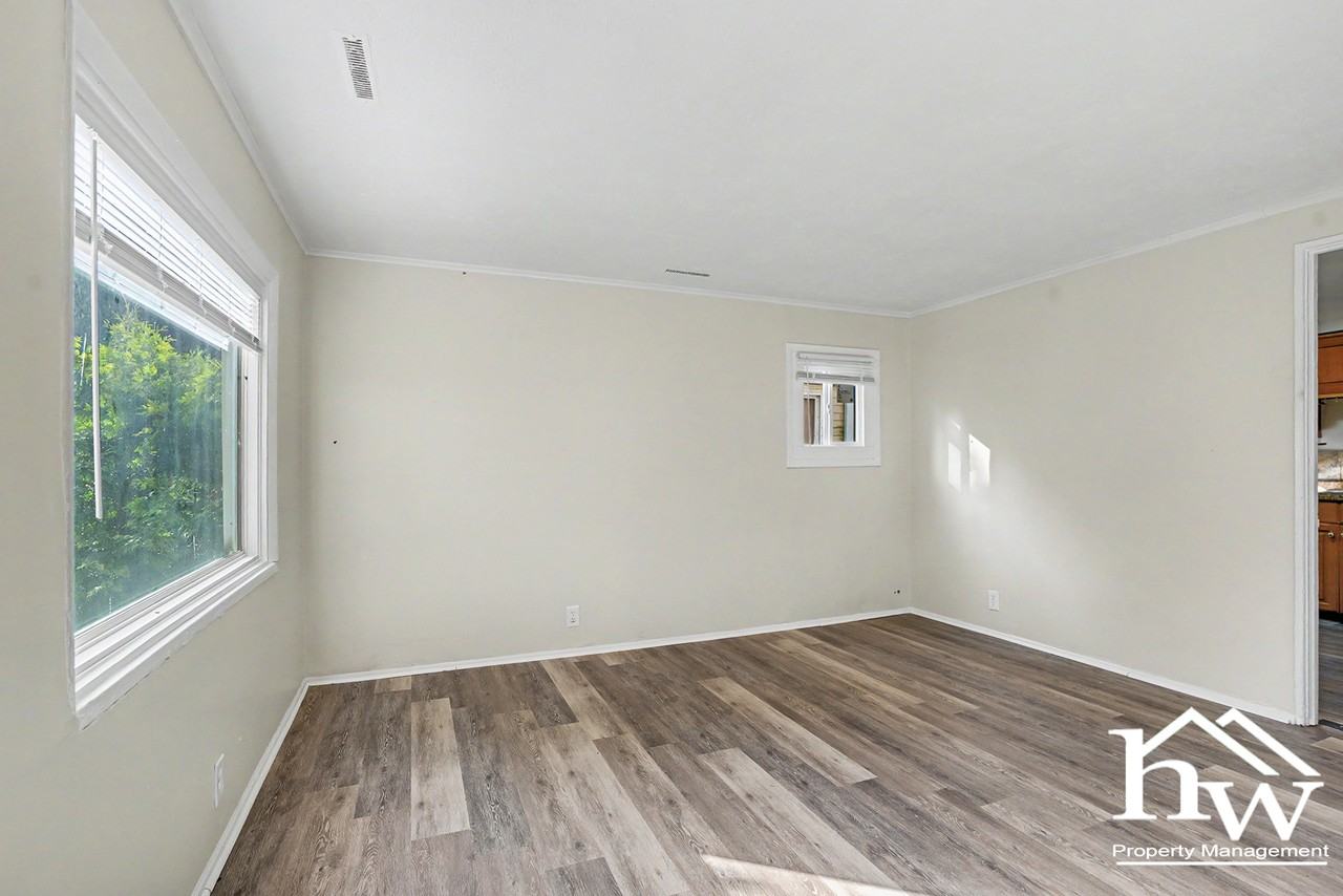 804 Golfview Ln - Photo 3 of 15