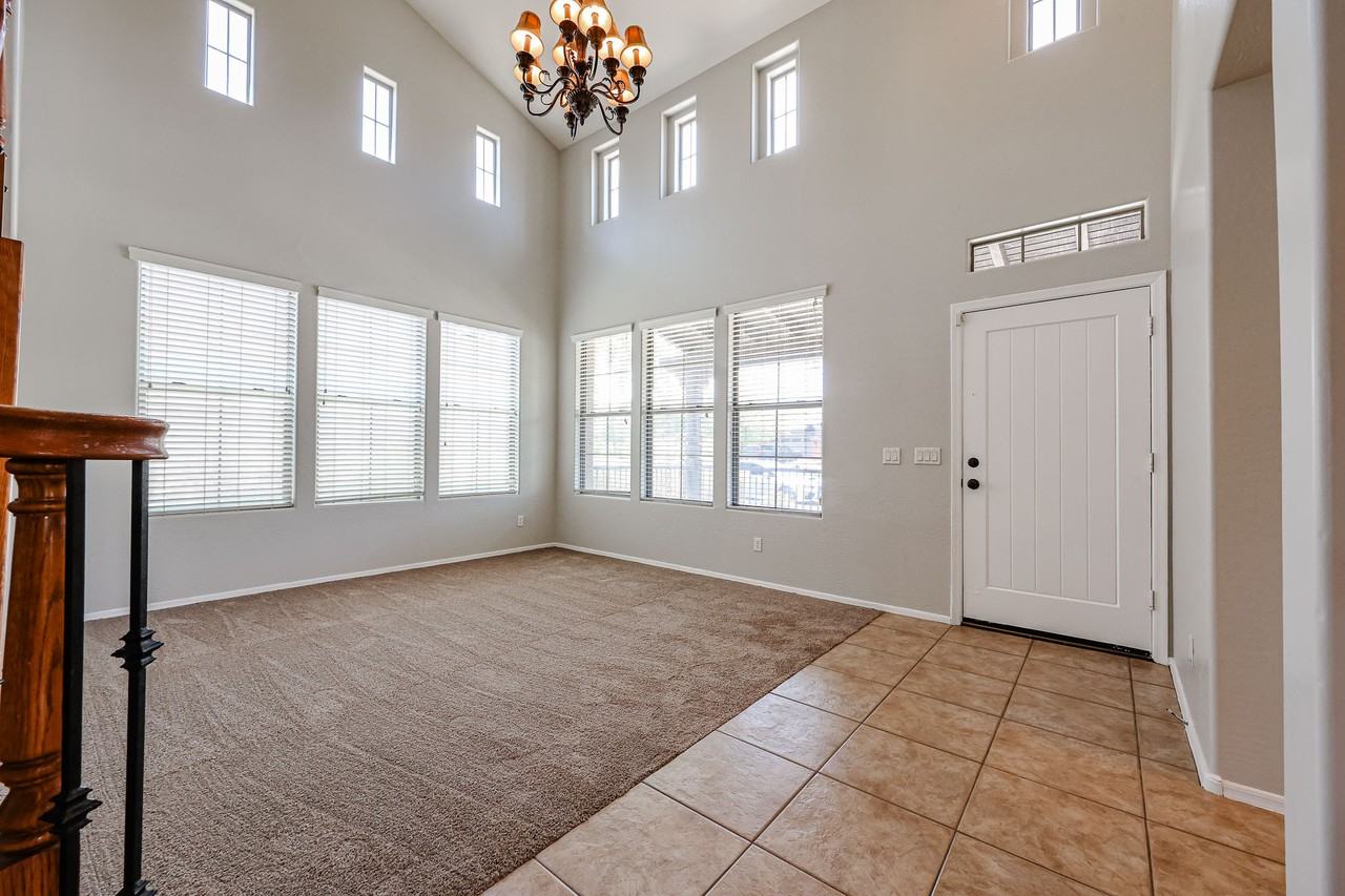 4569 N Golf Dr - Photo 4 of 50