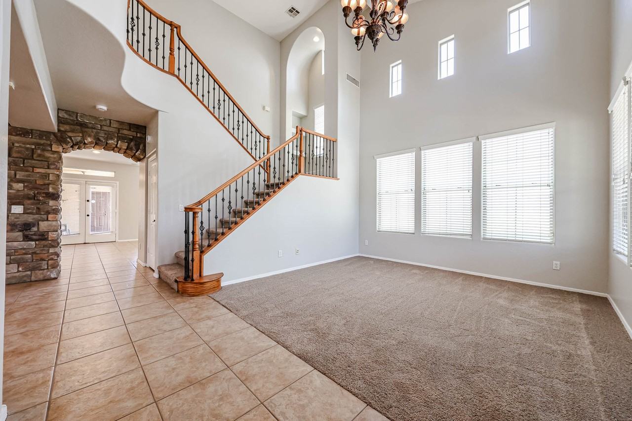 4569 N Golf Dr - Photo 5 of 50