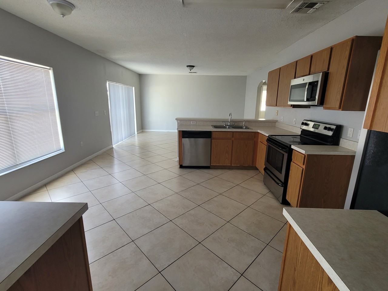 319 Alegriano Ct - Photo 5 of 17