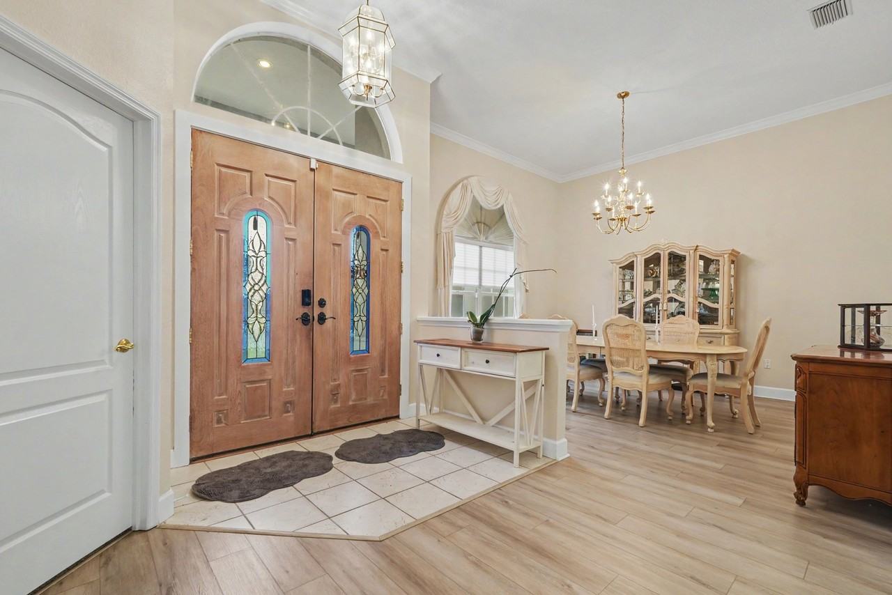 702 Brooker Ridge Ct - Photo 4 of 26