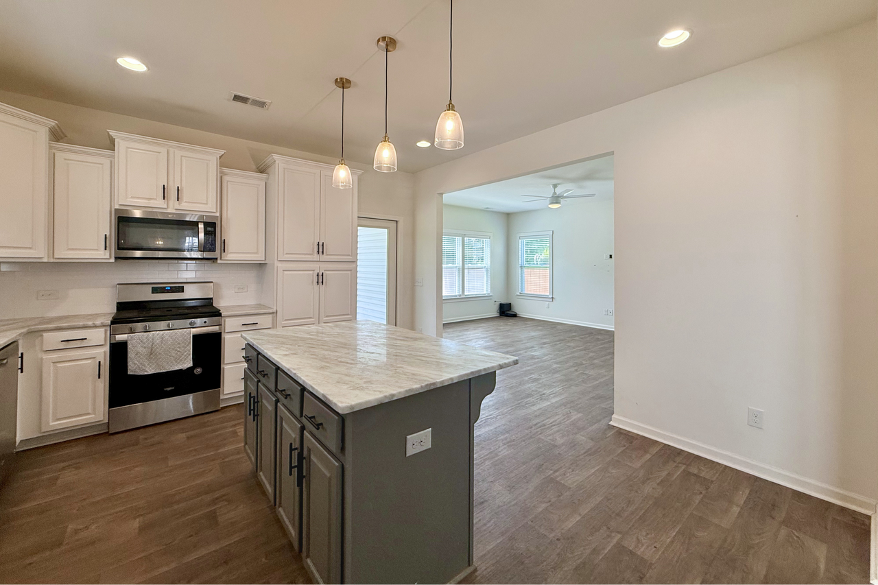 421 Fox Sparrow Ct - Photo 6 of 29