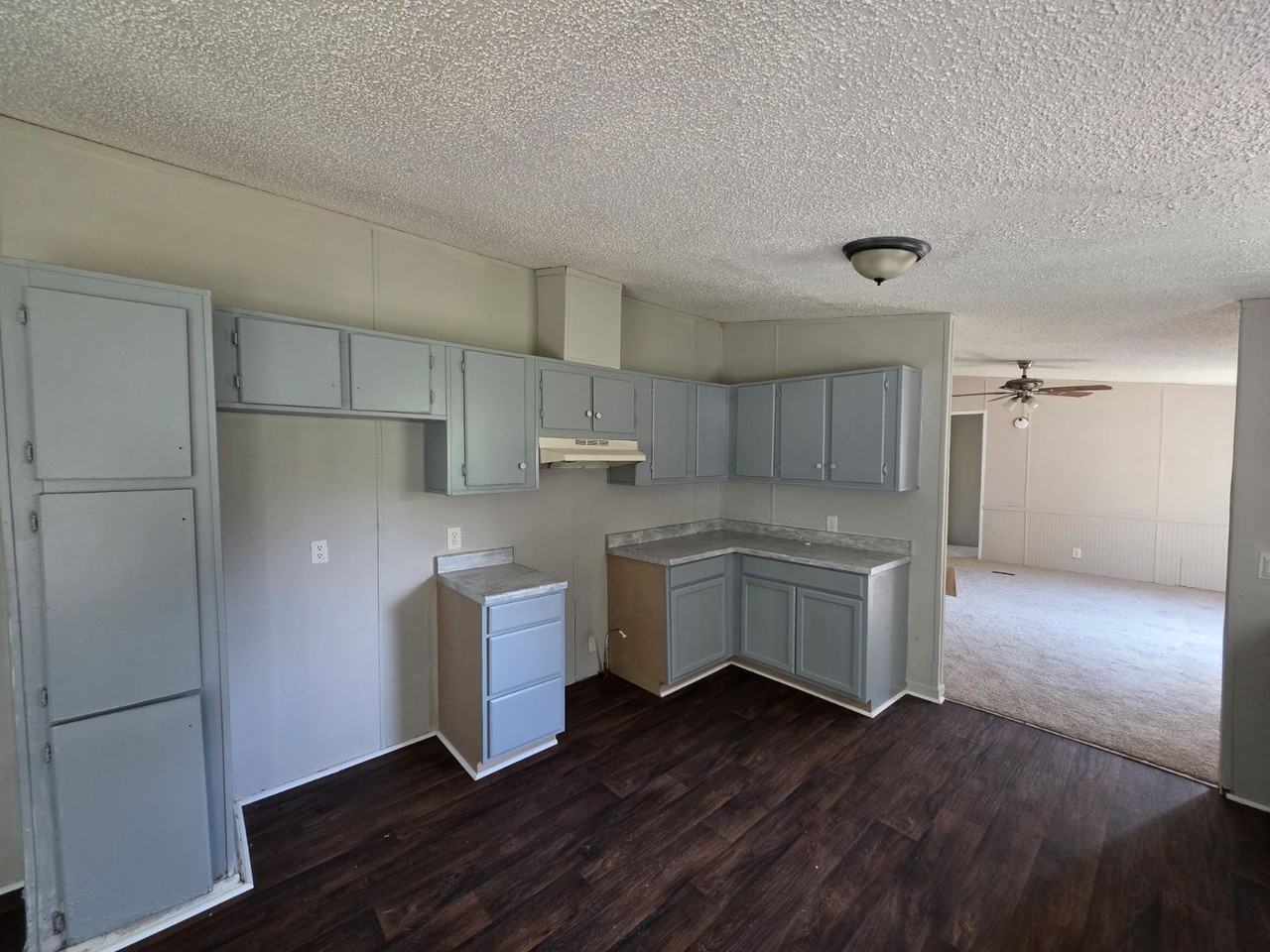 222 Park West Dr - Photo 2 of 7