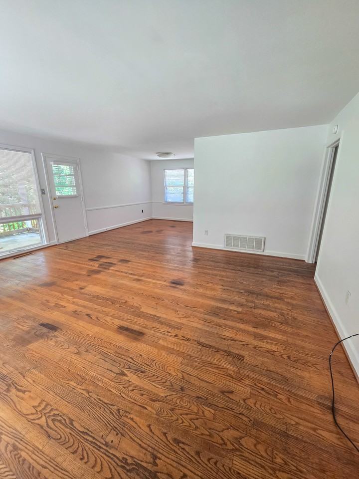 3408 Wade Ave - Photo 3 of 39