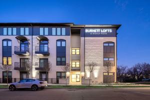 featured image of 511 N Ewing Ave
