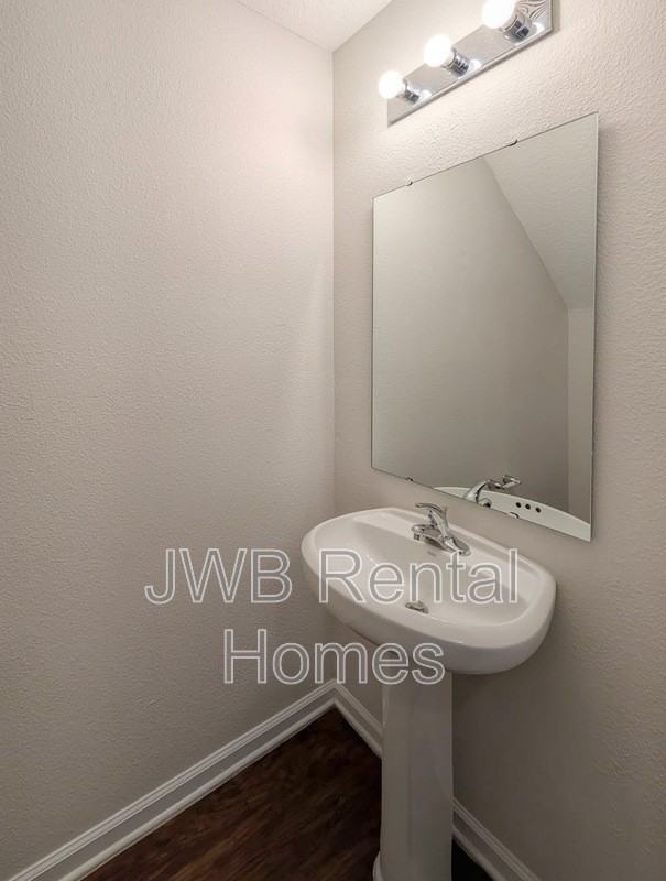 7141 Timmerman Ln - Photo 6 of 17