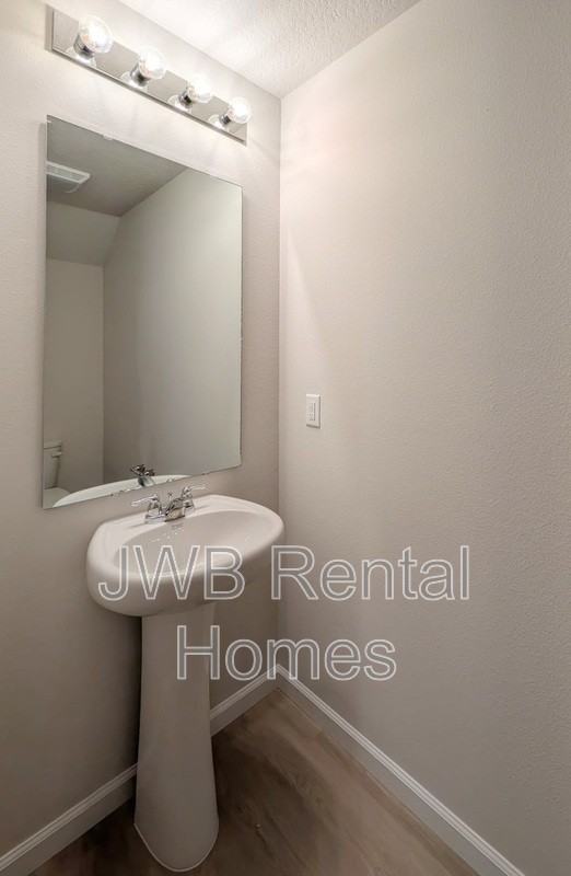 8305 Galveston Ave - Photo 7 of 18