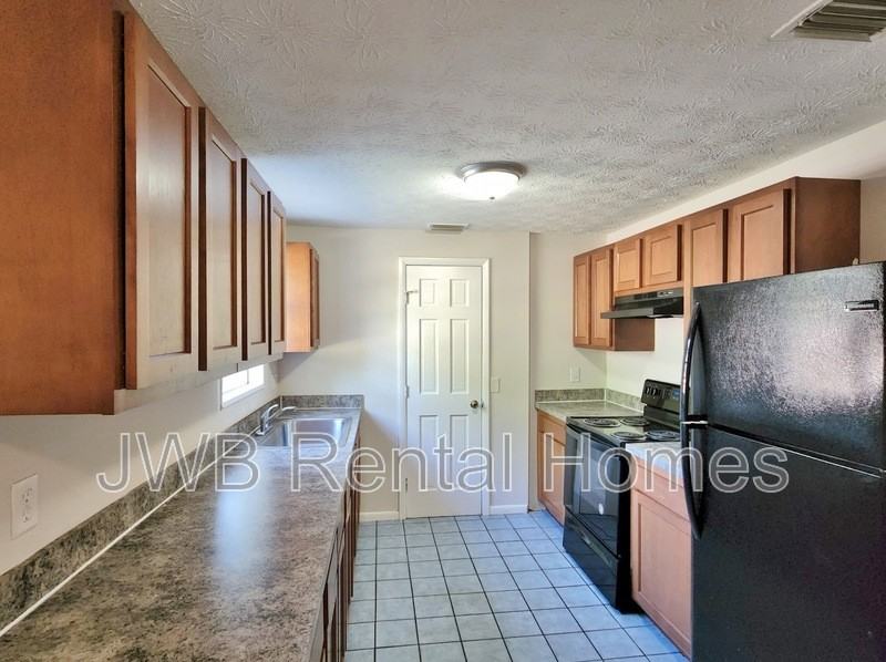 6976 Gribbin Ct - Photo 2 of 11