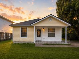 9315 1st Ave - Photo 1 of 1
