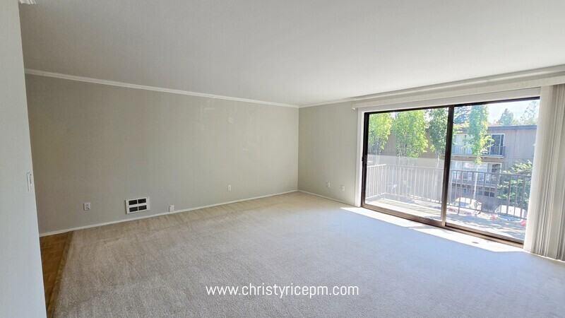 11010 Ne 68th St #627 - Photo 6 of 19