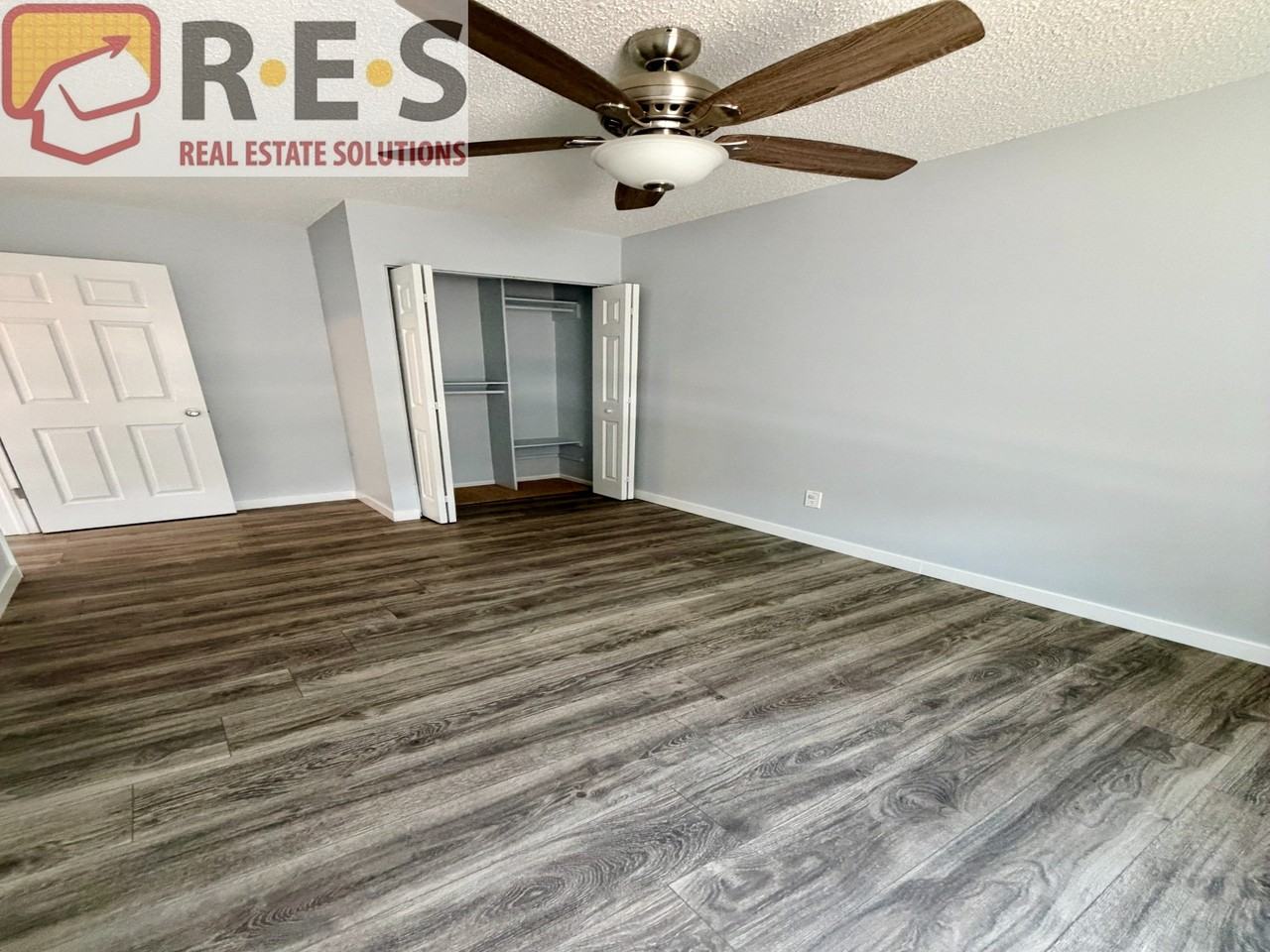4691 Newton Dr - Photo 5 of 14
