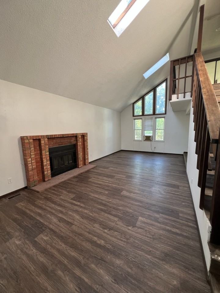1544 Sherman Ave - Photo 2 of 15