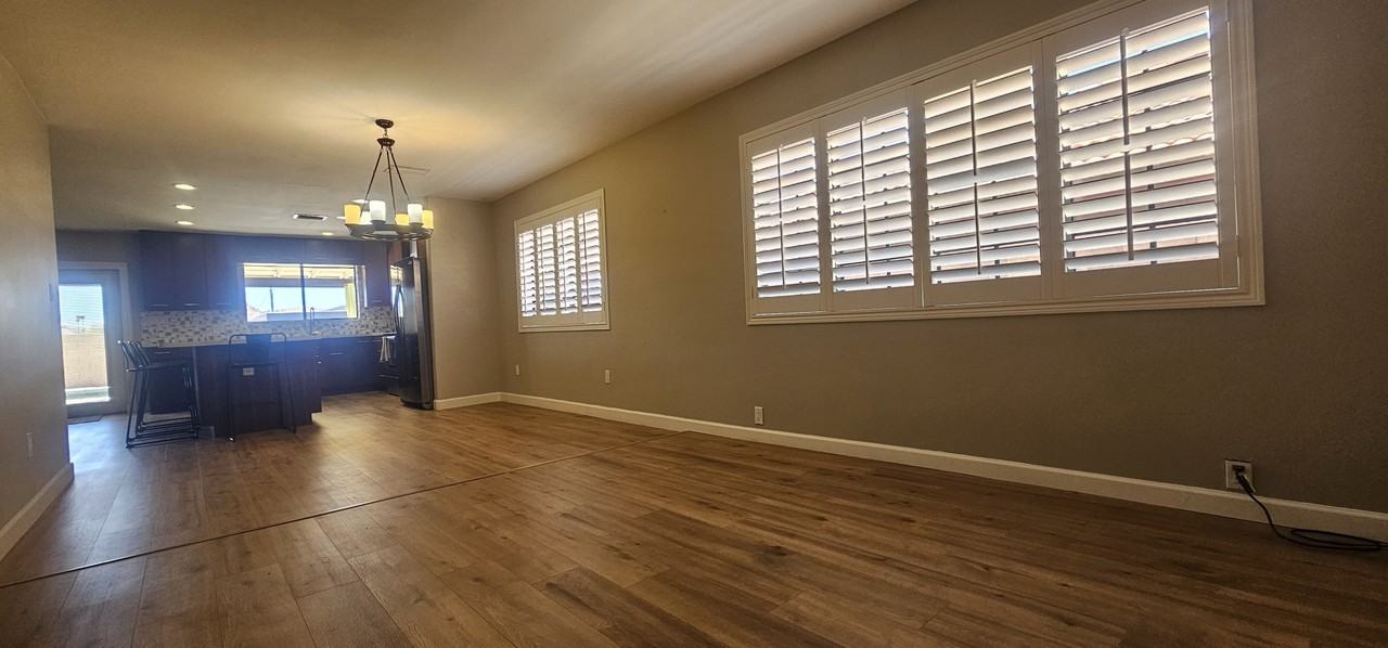 1131 E Redfield Rd - Photo 7 of 28
