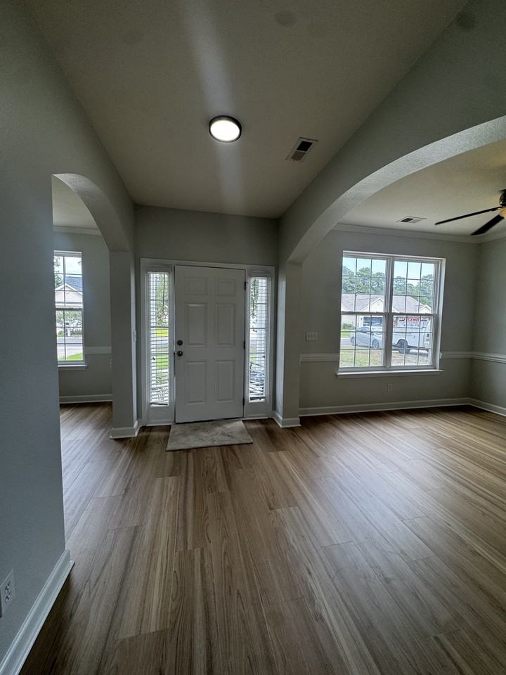 2352 Seneca Ridge Dr - Photo 3 of 50