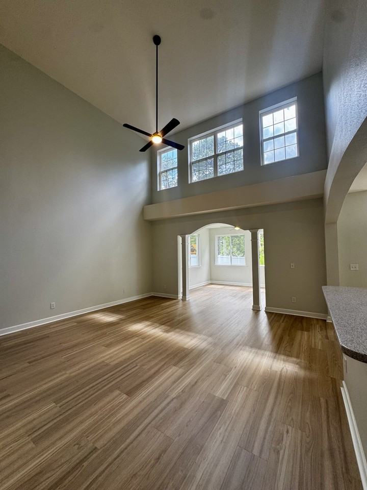 2352 Seneca Ridge Dr - Photo 5 of 50