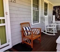 221 Purgatory Rd - Photo 2 of 9
