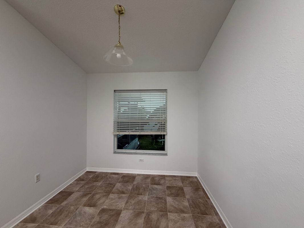 1307 Laurel Glen Dr - Photo 2 of 6