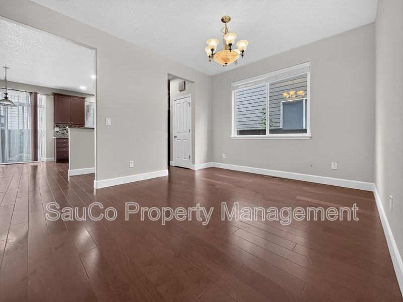3453 Se Hare Ave - Photo 4 of 23