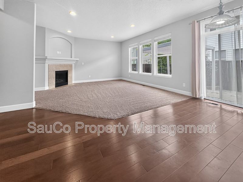 3453 Se Hare Ave - Photo 7 of 23