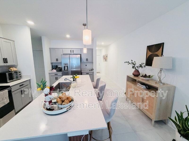 2715 Gentle Rain Dr - Photo 4 of 22