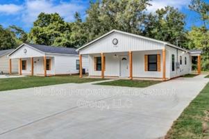 featured image of 700 Carmen Ave #A2