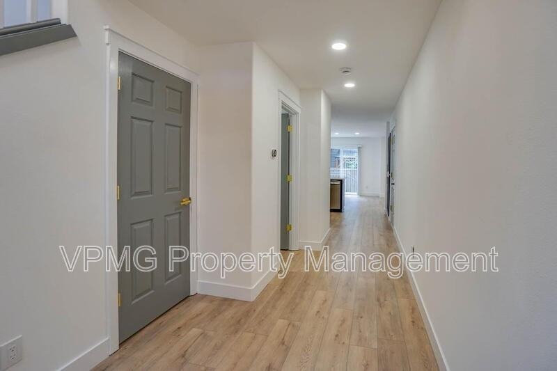 423 Nw 153rd St - Photo 6 of 36