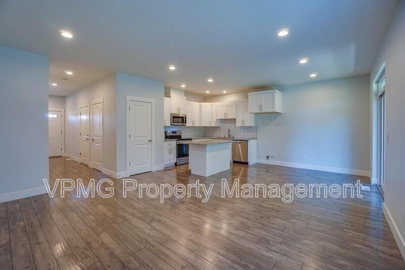 10703 Ne 70th St #1 - Photo 6 of 32