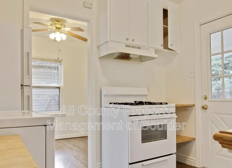732 Alpine Ave - Photo 3 of 9