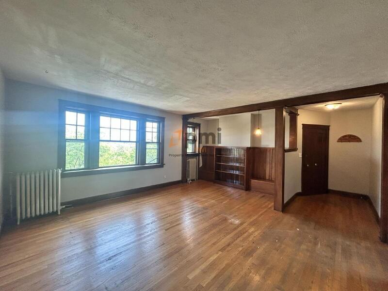 710 Perry St #8 - Photo 2 of 24
