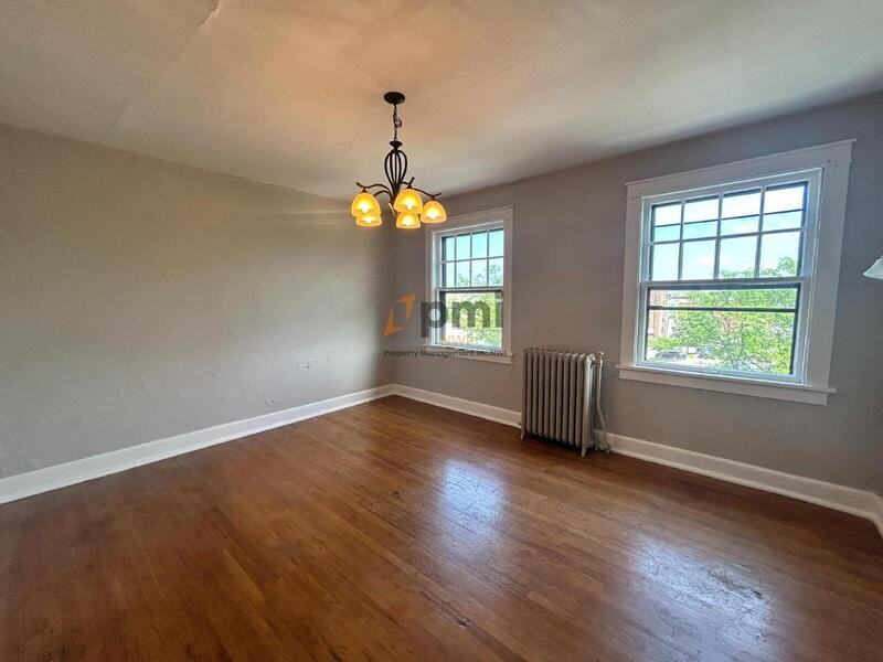 710 Perry St #8 - Photo 6 of 24