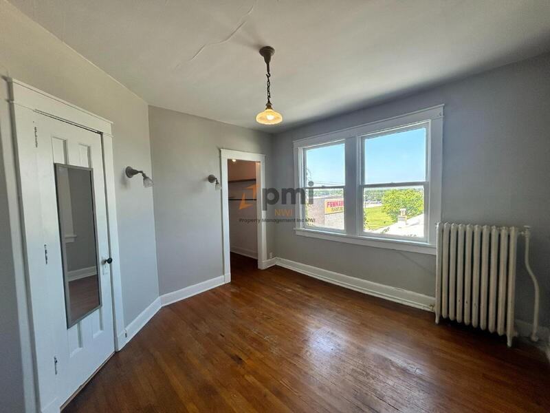 710 Perry St #8 - Photo 7 of 24
