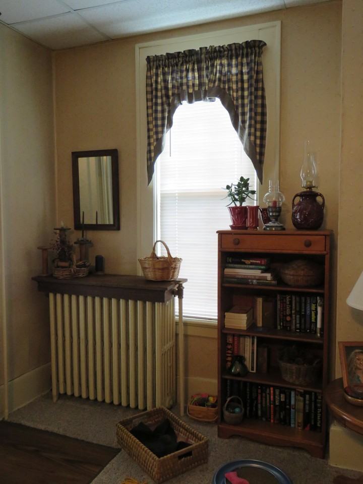 122 E Main St #NA - Photo 2 of 18
