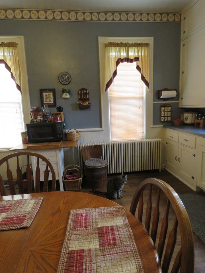 122 E Main St #NA - Photo 5 of 18
