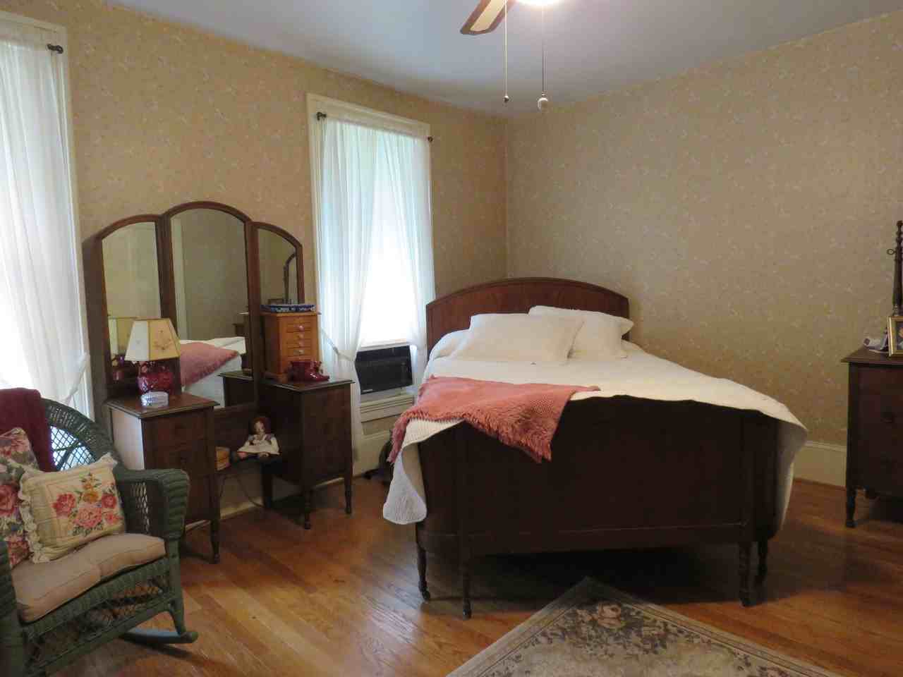 122 E Main St #NA - Photo 6 of 18
