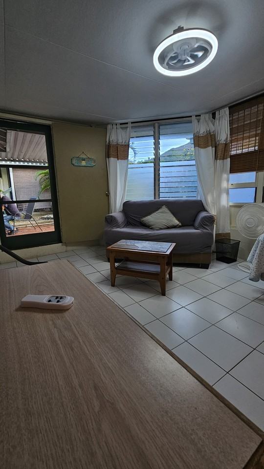 441 Kuliouou Rd #D - Photo 4 of 31