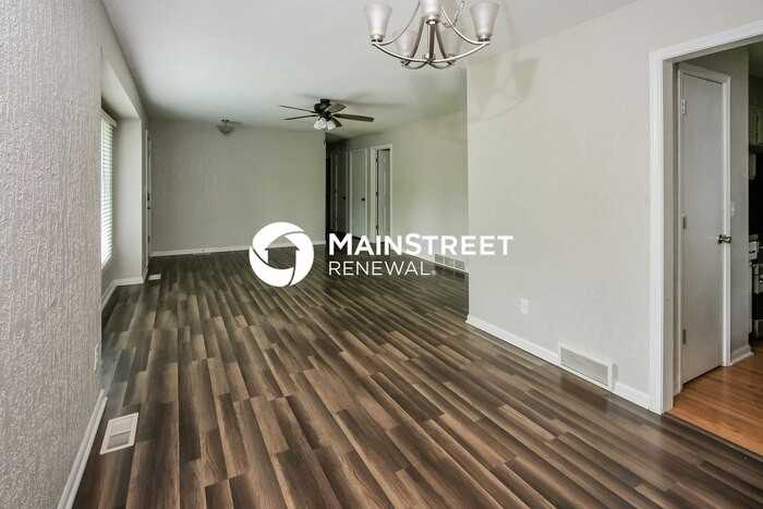 1808 Thornton St - Photo 4 of 16