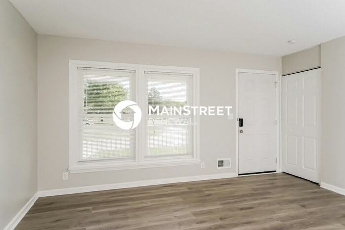 4220 Buxton Dr - Photo 4 of 17