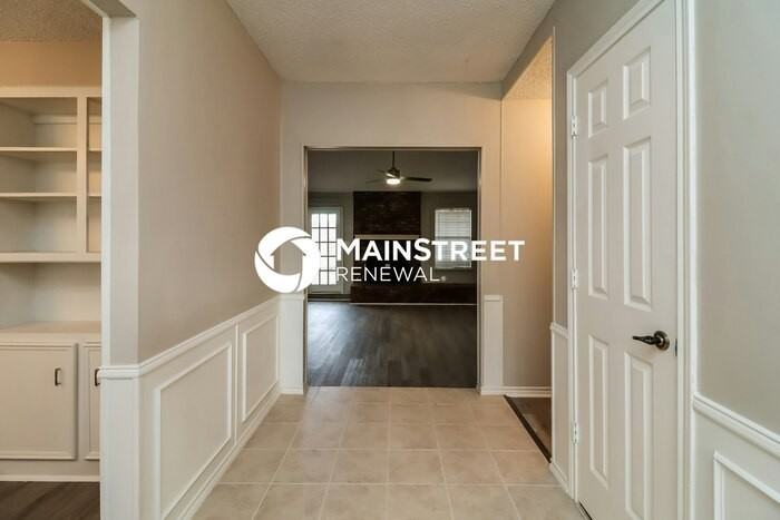 5709 Trail Crest Dr - Photo 2 of 16
