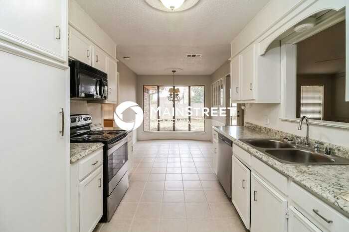 5709 Trail Crest Dr - Photo 7 of 16