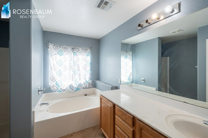 25873 W Miami St - Photo 6 of 10