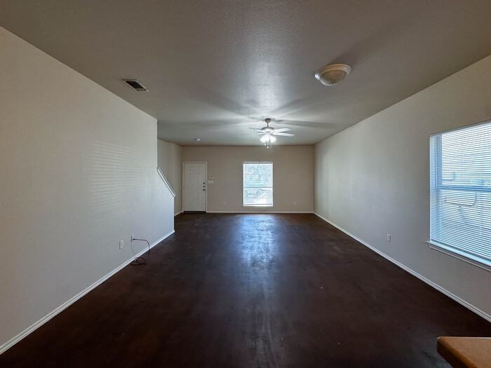 1328 Norman St - Photo 4 of 17
