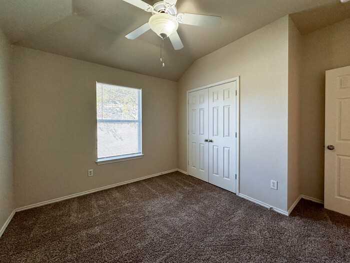 1328 Norman St - Photo 7 of 17