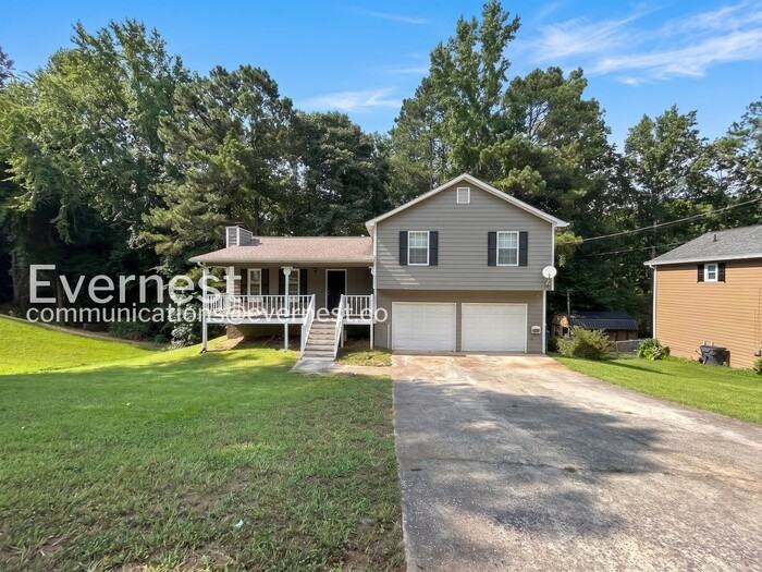 229 Hampton Dr - Photo 2 of 24