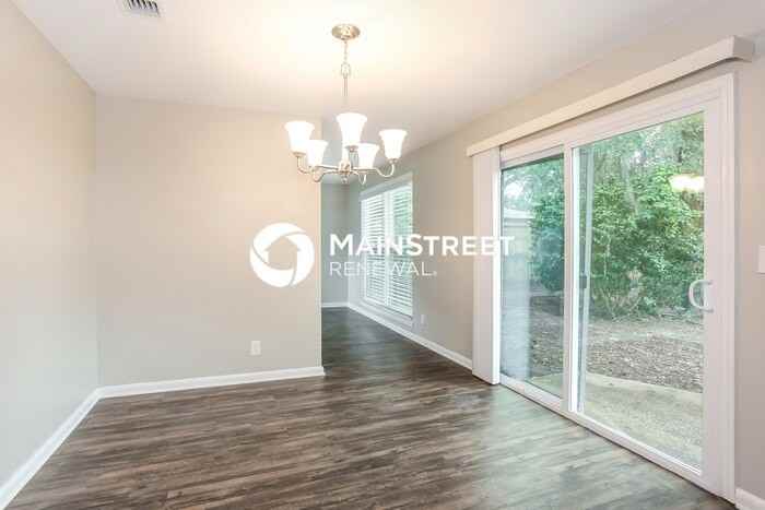 1148 Palisades Dr - Photo 4 of 17