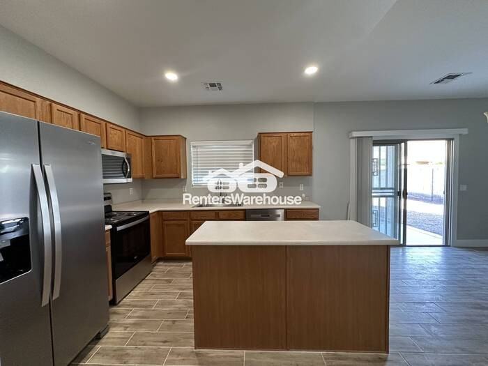10992 W Manzanita Dr - Photo 4 of 23
