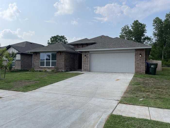 1105 Osprey Dr - Photo 2 of 39