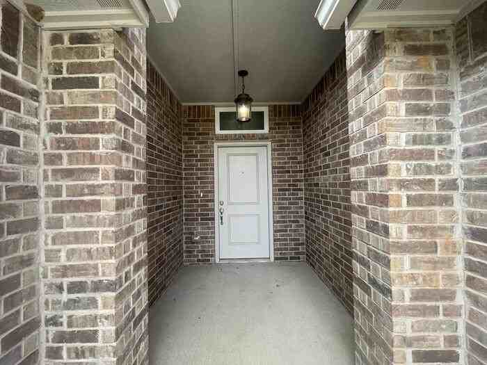 1105 Osprey Dr - Photo 5 of 39