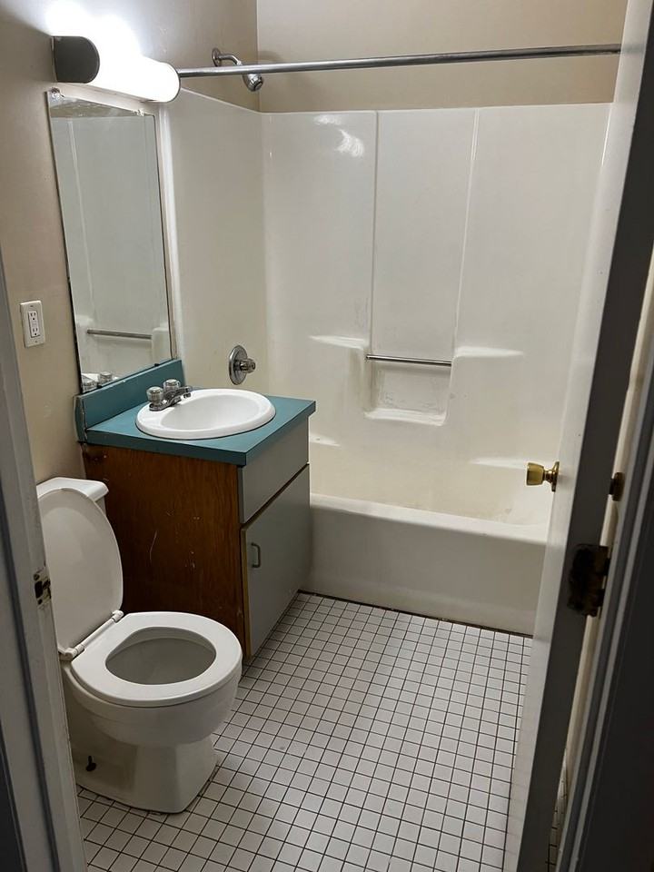 600A LLC - Photo 3 of 14